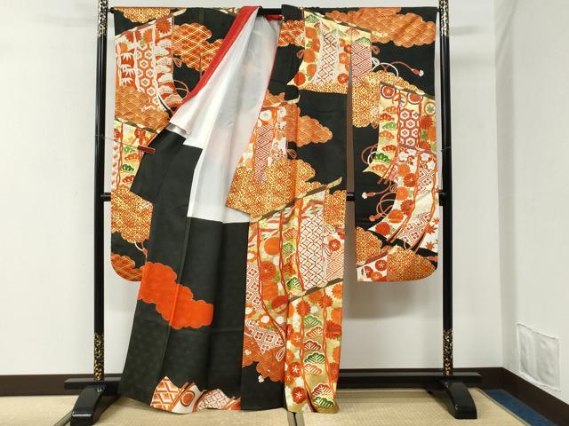 平和屋着物●豪華振袖　駒刺繍　雲取り几帳双鶴花松文　黒地　金彩　正絹　逸品　CABK7220yc