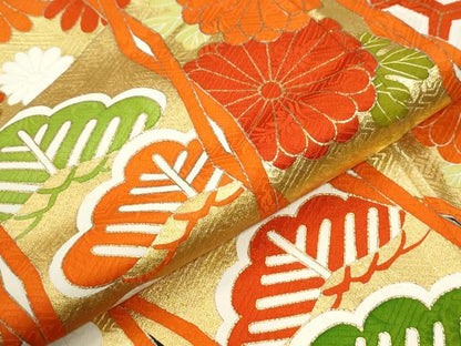 平和屋着物●豪華振袖　駒刺繍　雲取り几帳双鶴花松文　黒地　金彩　正絹　逸品　CABK7220yc