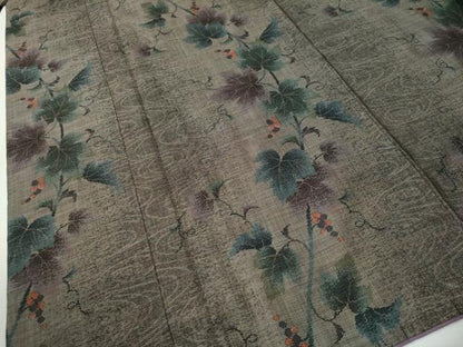 平和屋着物●本場大島紬　9マルキ　葡萄蔦の葉文　正絹　逸品　CABK7230yc