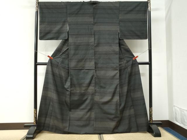 平和屋着物●本場大島紬　9マルキ　横段吉祥文　正絹　逸品　CABK7243yc