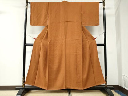 平和屋着物●上質な色無地　紋意匠　土色　正絹　逸品　未使用　CABK7255yc