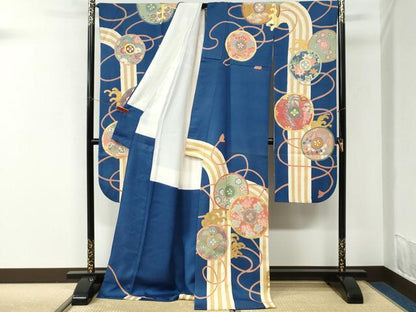 平和屋着物●豪華振袖　駒刺繍　立波草花丸文　金彩　正絹　逸品　CABK7317yc