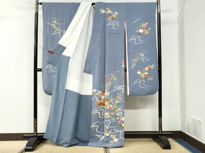 平和屋着物●豪華振袖　駒刺繍　立波牡丹花文　金彩　鬼しぼ縮緬　正絹　逸品　CABK7318yc