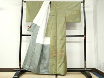 平和屋着物●訪問着　本場染大島紬　梅舞花文　金彩　正絹　逸品　CABK7337yc