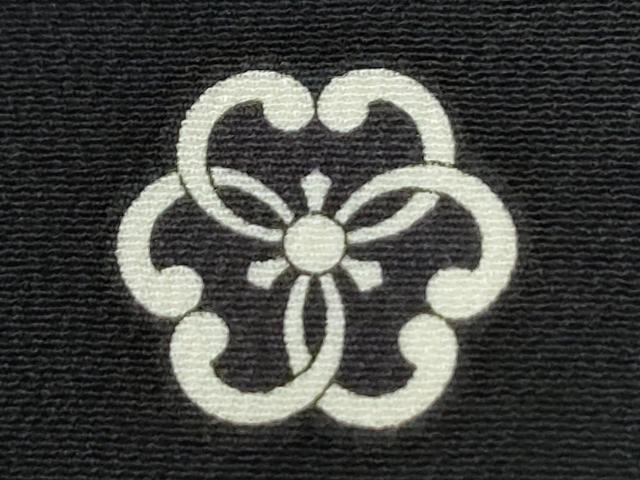 平和屋着物●豪華黒留袖　駒刺繍　雲取り花松文　金彩　正絹　逸品　CABK7354yc