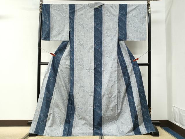 平和屋着物●本場大島紬　総絣　縞　草花文　ロング丈　正絹　逸品　未使用　CABK7372yc