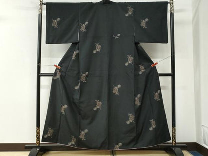 平和屋着物●上質な紬　瓢箪蔦の葉文　黒地　正絹　逸品　CABK7395yc