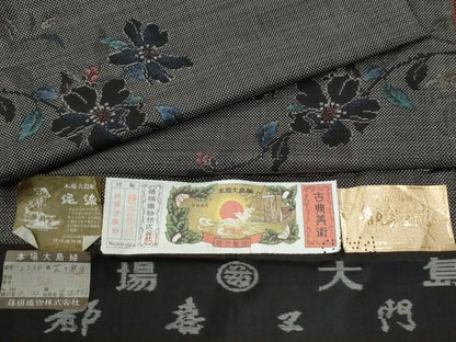 平和屋着物●都喜ヱ門　本場大島紬　9マルキ　泥染め　総絣　花の祭日　藤絹織物謹製　証紙付き　正絹　逸品　CABK7423yc