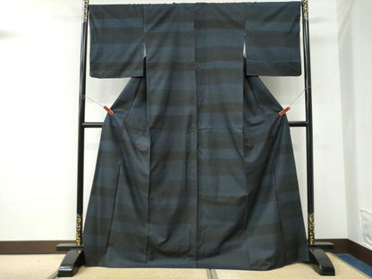 平和屋着物●本場大島紬　9マルキ　横段文　ロング丈　正絹　逸品　CABK7444yc