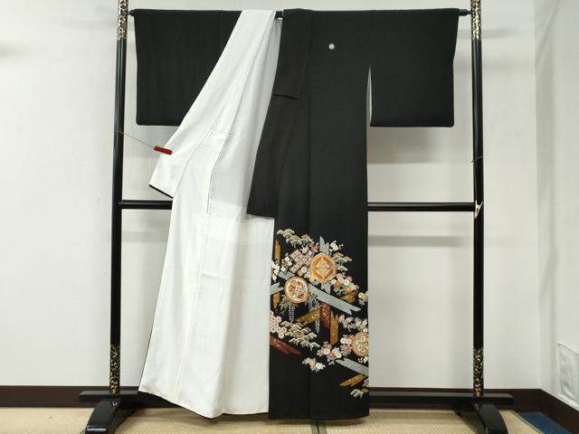 平和屋着物●創業460年・千總　黒留袖　駒刺繍　双鶴宝尽くし花松文　金彩　正絹　逸品　CABK7454yc