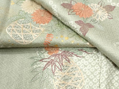 平和屋着物●中国三大刺繍　スワトウ刺繍　総刺繍　訪問着　雲重ね花籠文　金彩　正絹　逸品　CABK7477yc