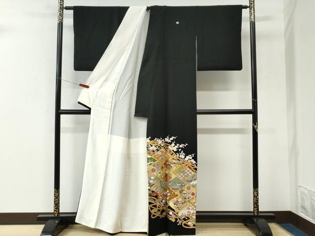 平和屋着物●豪華黒留袖　駒刺繍　吉祥草花文　金彩　正絹　逸品　CABK7489yc