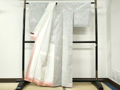 平和屋着物●本場大島紬　白大島　9マルキ　舞花文　正絹　逸品　未使用　CABK7507yc