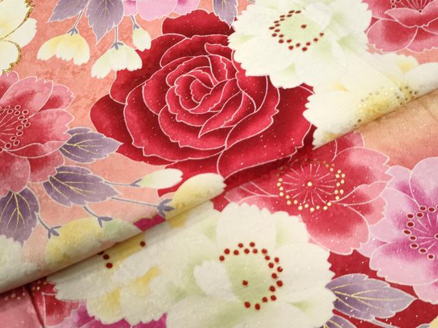 平和屋着物●豪華振袖　薔薇　舞花文　ラメ糸　暈し染め　銀通し地　正絹　逸品　CABK7526yc
