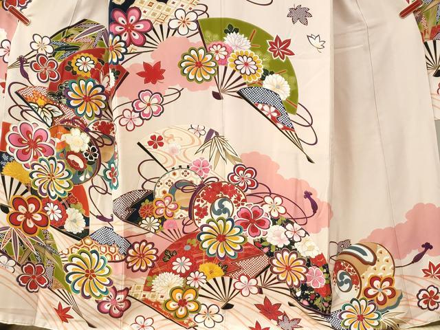 平和屋着物●豪華振袖　駒刺繍　扇面鼓舞花文　金彩　正絹　逸品　CABK7542yc