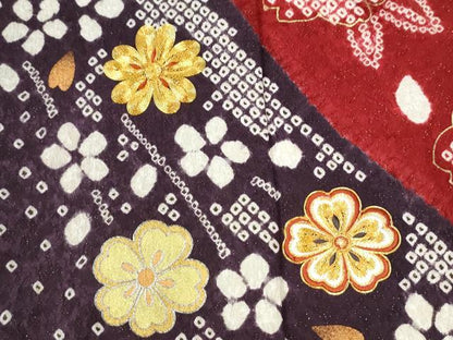 平和屋着物●豪華振袖　駒刺繍　刺繍　舞花文　金通し地　鈴乃屋扱い　正絹　逸品　CABK7594yc