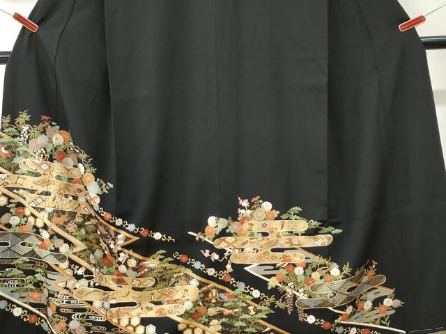 平和屋着物●豪華黒留袖　駒刺繍　霞吉祥花唐草文　金彩　大丸扱い　正絹　逸品　未使用　CABK7632yc