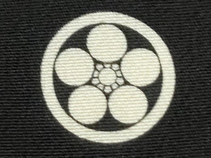 平和屋着物●豪華黒留袖　駒刺繍　霞吉祥花唐草文　金彩　大丸扱い　正絹　逸品　未使用　CABK7632yc