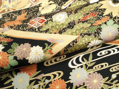 平和屋着物●豪華黒留袖　駒刺繍　霞吉祥花唐草文　金彩　大丸扱い　正絹　逸品　未使用　CABK7632yc
