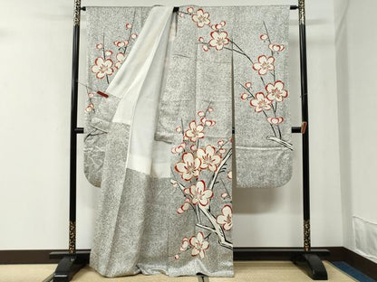 平和屋着物●豪華振袖　駒刺繍　枝梅文　たたき染め　金彩　正絹　逸品　CABK7644yc