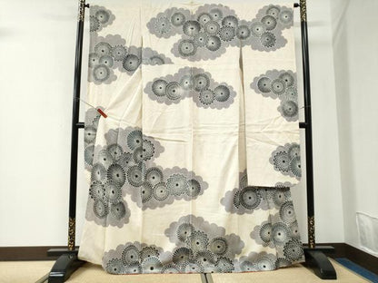 平和屋着物●名門　藤娘きぬたや・総絞り　振袖　雲取り菊文　正絹　逸品　CABK7651yc