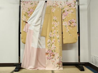 平和屋着物●kami shibai　振袖　桃　枝花文　暈し染め　金彩　正絹　逸品　CABK7666yc