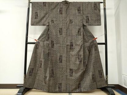 平和屋着物●本場大島紬　7マルキ　短冊重ね麻の葉菊文　正絹　逸品　CABK7670yc