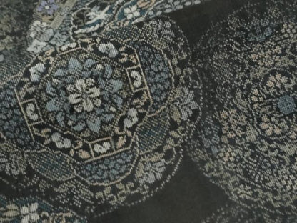 平和屋着物●本場大島紬　9マルキ　花唐草文　正絹　逸品　CABK7714yc