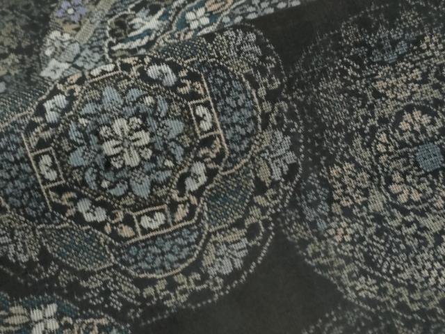 平和屋着物●本場大島紬　9マルキ　花唐草文　正絹　逸品　CABK7714yc