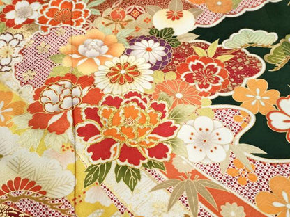 平和屋着物●豪華振袖　駒刺繍　鬘帯牡丹鈴花松文　金彩　正絹　逸品　CABK7724yc