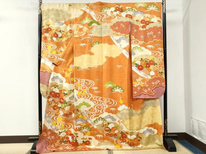 平和屋着物●豪華振袖　駒刺繍　流水松竹梅花文　金彩　正絹　逸品　CABK7729yc
