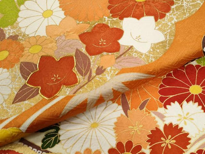 平和屋着物●豪華振袖　駒刺繍　流水松竹梅花文　金彩　正絹　逸品　CABK7729yc