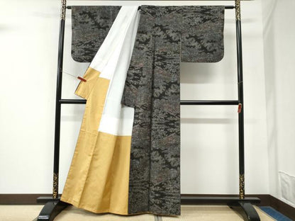 平和屋着物●本場大島紬　割り込み絣　樹林風景文　正絹　逸品　CABK7748yc