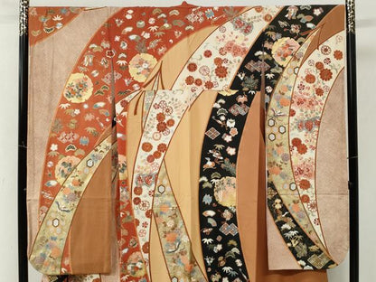 平和屋着物●豪華振袖　飛鶴宝尽くし吉祥花唐草文　金彩　正絹　逸品　CABK7758yc