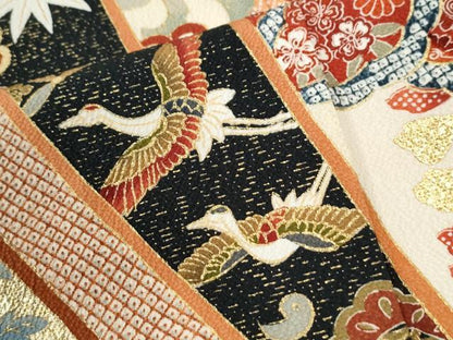 平和屋着物●豪華振袖　飛鶴宝尽くし吉祥花唐草文　金彩　正絹　逸品　CABK7758yc