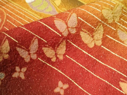 平和屋着物●豪華振袖　花蝶文　ラインストーン　暈し染め　金通し地　正絹　逸品　CABK7769yc