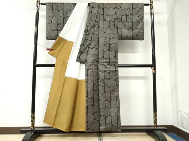 平和屋着物●本場大島紬　7マルキ　瓦文　正絹　逸品　未使用　CABK7776yc