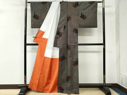 平和屋着物●本場大島紬　7マルキ　舞花文　三越扱い　正絹　逸品　CABK7783yc