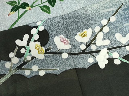 平和屋着物●人間国宝・羽田登喜男　黒留袖　鴛鴦枝梅文　金彩　正絹　逸品　CABK7894yc