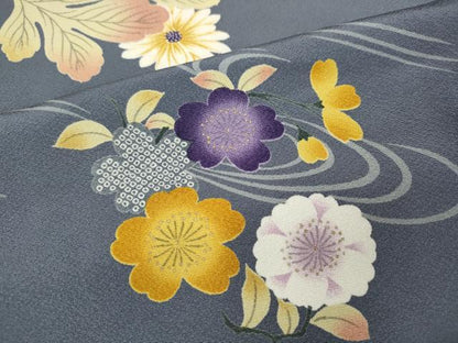 平和屋着物●上質な小紋　流水舞花文　金彩　鈴乃屋扱い　正絹　逸品　CABK8002ut