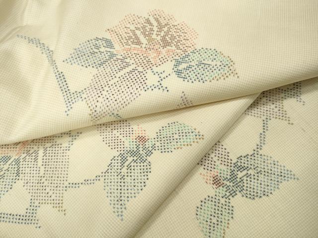 平和屋着物●本場大島紬　白大島　9マルキ　枝花文　正絹　逸品　CABK8289ut