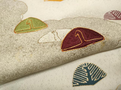 平和屋着物▼訪問着　駒刺繍　雲取り孔雀文　金彩　正絹　逸品　CABK8291ut
