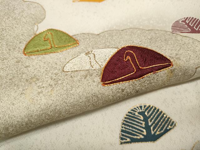 平和屋着物▼訪問着　駒刺繍　雲取り孔雀文　金彩　正絹　逸品　CABK8291ut
