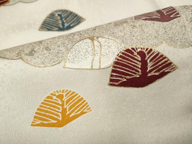 平和屋着物▼訪問着　駒刺繍　雲取り孔雀文　金彩　正絹　逸品　CABK8291ut