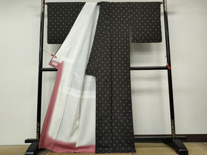 平和屋着物●本場大島紬　幾何学文様　地空き　前田紬工芸謹製　やまと誂製　証紙付き　正絹　逸品　CABK8345ut
