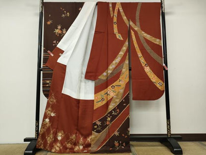 平和屋着物●豪華振袖　駒刺繍　舞花文　金彩　まるやま扱い　正絹　逸品　CABK8362ut