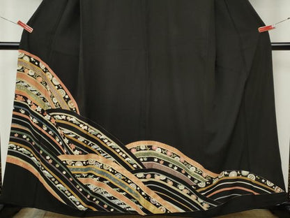 平和屋着物●豪華黒留袖　駒刺繍　立波舞花文　金彩　松坂屋扱い　正絹　逸品　CABK8368ut