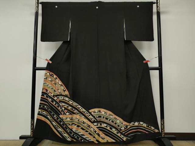 平和屋着物●豪華黒留袖　駒刺繍　立波舞花文　金彩　松坂屋扱い　正絹　逸品　CABK8368ut