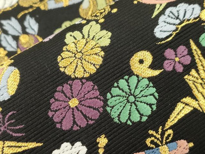 平和屋着物●六通柄袋帯　唐織　宝　黒地　金糸　正絹　逸品　CABK8405dy