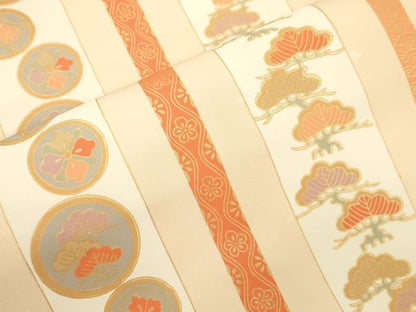 平和屋着物▼塩瀬　全通柄九寸名古屋帯　松　花蝶丸文　金彩　正絹　逸品　CABK8785dy
